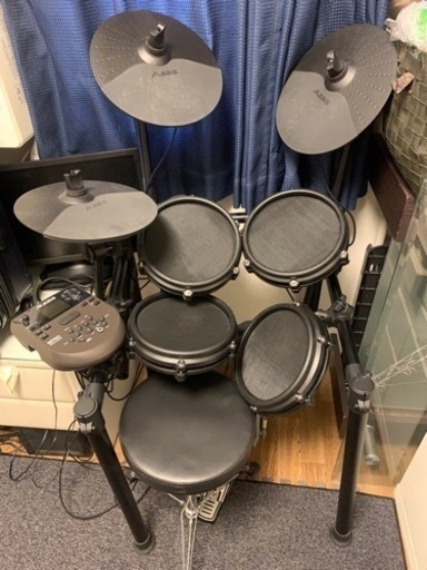 ☆商談中☆【最終値下げです】ALESIS NITRO メッシュ電子ドラム防音マット付き