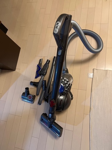 Dysonダイソン　DC63