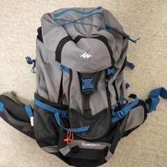 ケシュア　バックパック　トレッキング　登山　