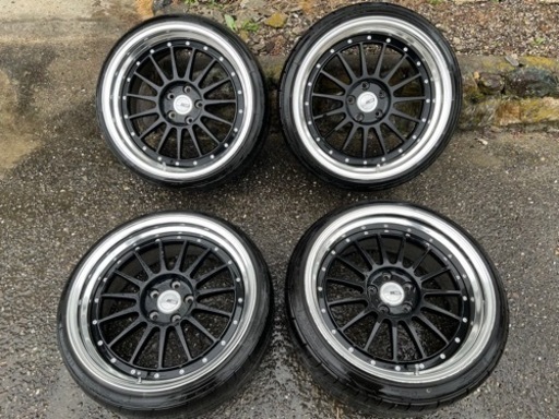 車のパーツ タイヤ、ホイール