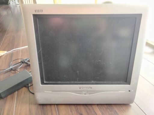 パソニック　液晶テレビ　【引き取りに来て下さる方限定】