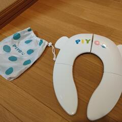 【取引中】アンパンマン補助便座と携帯用補助便座の画像