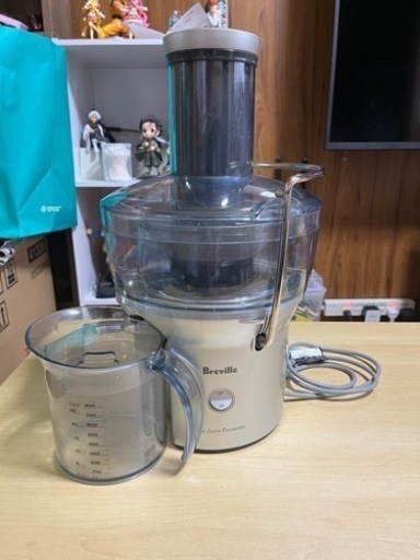 Brevilleブレビル ハイパワージューサー　スロージューサー　スムージーメーカー