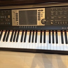 電子ピアノ　YAMAHA Clavinovaの画像