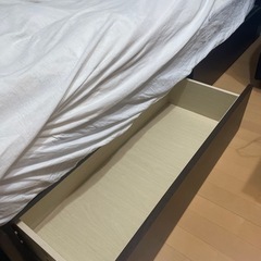 ベッドの画像