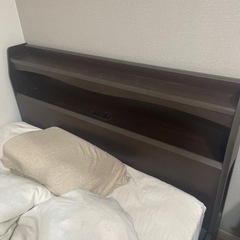 ベッドの画像