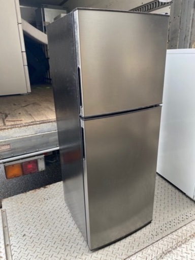 福岡市内配送無料　冷蔵庫 小型 2ドア ひとり暮らし 一人暮らし 138L コンパクト 右開き オフィス 単身 黒 ガンメタリック MAXZEN