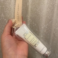 ジルスチュアート　ハンドクリーム