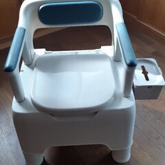 介護用トイレ ポータブルトイレ 介護用 簡易トイトイレ椅子 高齢...