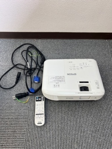 EPSON エプソン　ビジネスプロジェクター EB-S05　HDMI対応　映画鑑賞　ホームシアター