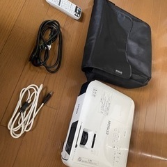 プロジェクター　EPSON EB-U32