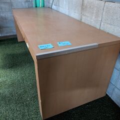 大きなテーブル差し上げますの画像