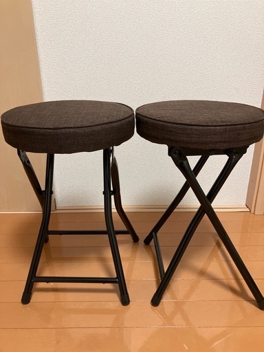折りたたみ丸椅子 二脚