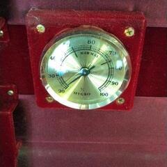 0425-043 湿度計付き　ヴァイオリンケースの画像