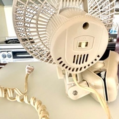 クリップ固定式ミニ扇風機の画像