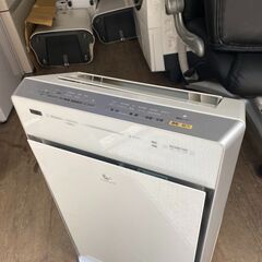 パナソニック Panasonic F-VC70XK-W [加湿空気清浄機 エコナビ搭載 ナノイー （加湿19畳まで 空気清浄31畳まで） ホワイト]の画像