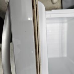 リサイクルショップどりーむ荒田店 No11752　処分特価　ハイアール　2ドア冷蔵庫　2016年製　容量138L　※パッキン汚れ・冷蔵庫内部タバコ臭がします(´;ω;｀)の画像