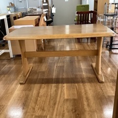 ダイニングテーブル【町田市再生家具】　240273