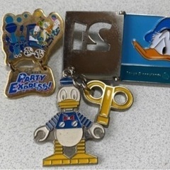 ディズニー ピンバッジの画像