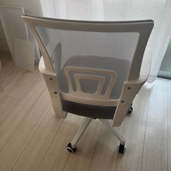 オフィスチェアの画像