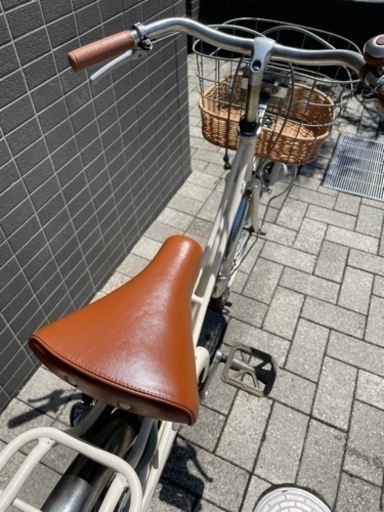 引き渡し決まりました！女の子　20インチ　白　キッズ　おしゃれ自転車 クロスバイク