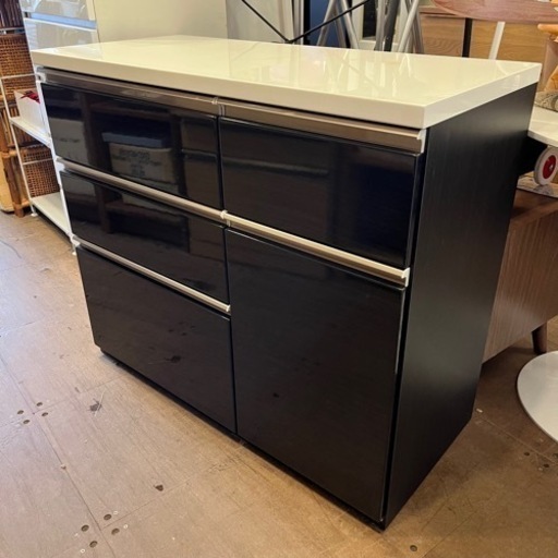 《売約済》【武蔵小山店】 キッチン収納 キッチンカウンター カウンター100 カウンター レンジ台 マーダー レンジボード 食器棚 黒系家具 ブラックインテリア おしゃれ 引き出し 完成品 品川区 リサイクルショップ ランバールーム 武蔵小山店 武蔵小山パルム 戸越銀座