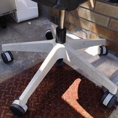 ①　ITOKI　KE-340GJ スタイリッシュ高級オフィスチェアの画像