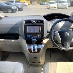 ★お話中★4代目後期モデル!! 大人気日産セレナ🚗💨両側パワスラ、純正フルセグナビ、ETC、バックカメラなど便利な装備多数🥰✨またクルーズコントロールや車両逸脱警報などの最新装備も‼️🫣の画像
