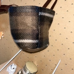 モモンガポーチ トートバッグ型 合皮 バナナ フリースの画像