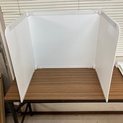 お買い得⁉️中古 軽量折りたたみシールド プチーク タイプ2 卓...