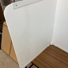 お買い得⁉️中古 軽量折りたたみシールド プチーク タイプ2 卓上パーテーション 集中学習 mc3の画像