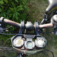 子供用自転車（ヘルメット付）　小学校中学年〜高学年用　小学生の画像