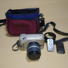 2点セット 家電 カメラ フィルム一眼レフカメラの画像