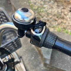 自転車 電動アシスト自転車の画像