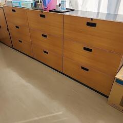 オフィス家具