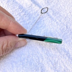 ヴィンテージ　ネクタイピン　緑　瑪瑙 メノウ  シルバー レトロ　黒　タイピンの画像