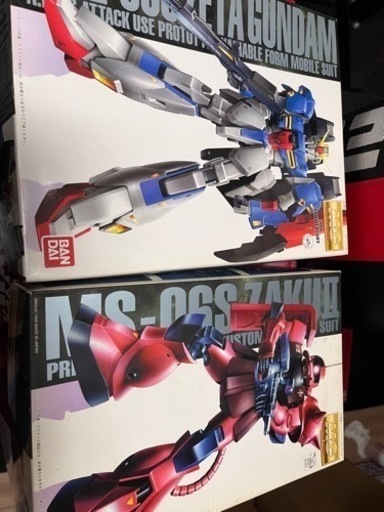 ガンプラ　MG シャアザク、ゼータ　コーティングVer
