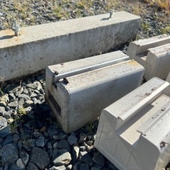 ブロック　コンクリート　おもりの画像