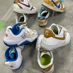 交渉中値下げしましたNIKE スニーカー　セットの画像