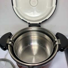 ☆値下げ☆ロ2404-803 サーモス 真空保温調理器 シャトルシェフ KBH-3001 SCL スカーレット 3.0L キズ・汚れあり 中古の画像