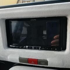 車の部品取り付けます