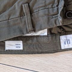 GAPのパンツの画像