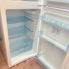 北九州市内配送無料　保証付き 冷蔵 庫 ホワイトストライプ AR-143E-W [2ドア /右開きタイプ /138L] [冷凍室 47L]