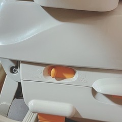 コンビ　combi 手動ベビーラック スイングベッド＆チェア（ハイローベッド＆チェア）の画像