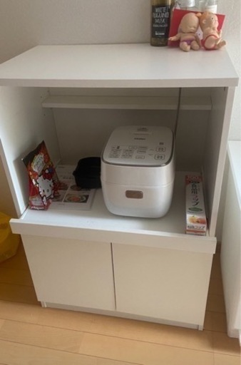 商談中　家具 収納家具 食器棚、キッチン収納