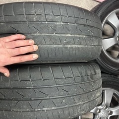 車のパーツ タイヤ、ホイール