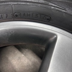 車のパーツ タイヤ、ホイール