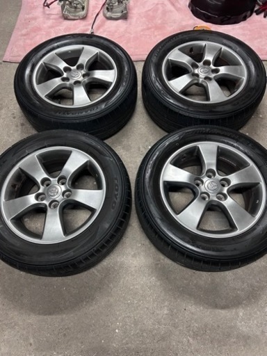 車のパーツ タイヤ、ホイール