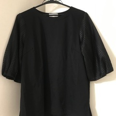 Alpha cubic 黒ブラウス　美品！