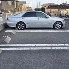 　クラウンアスリート